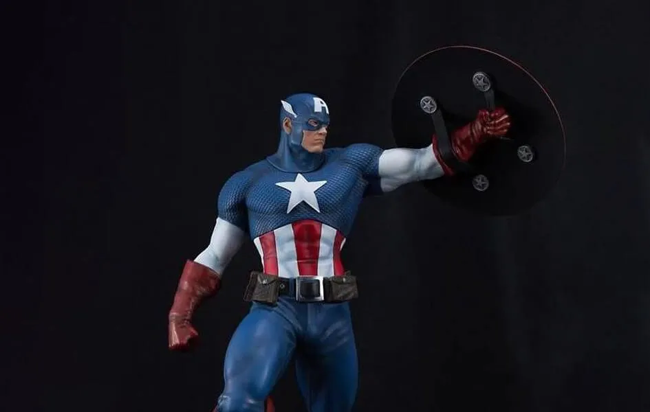 Captain America 1/4 Scale Statue WITH COIN