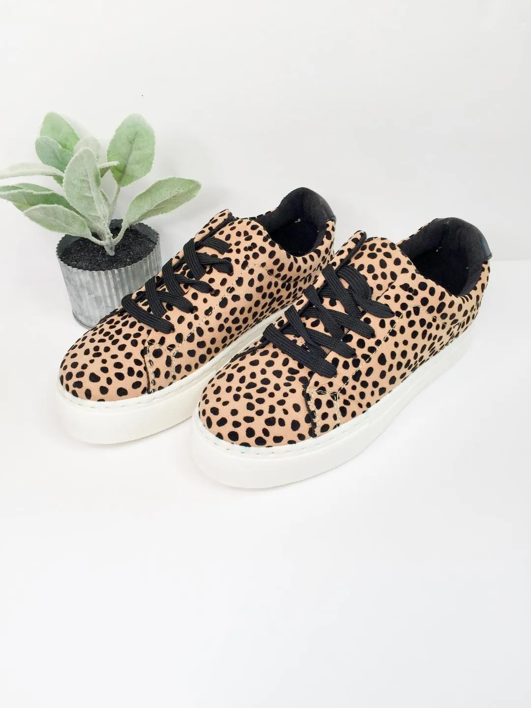 Last Chance Size 5.5 & 7 | In the Lead Platform Sneaker in Leopard