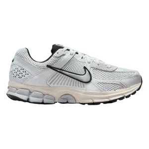 Nike Women's Zoom Vomero 5 Pure Platinum/Chrome/Light Orewood Brown