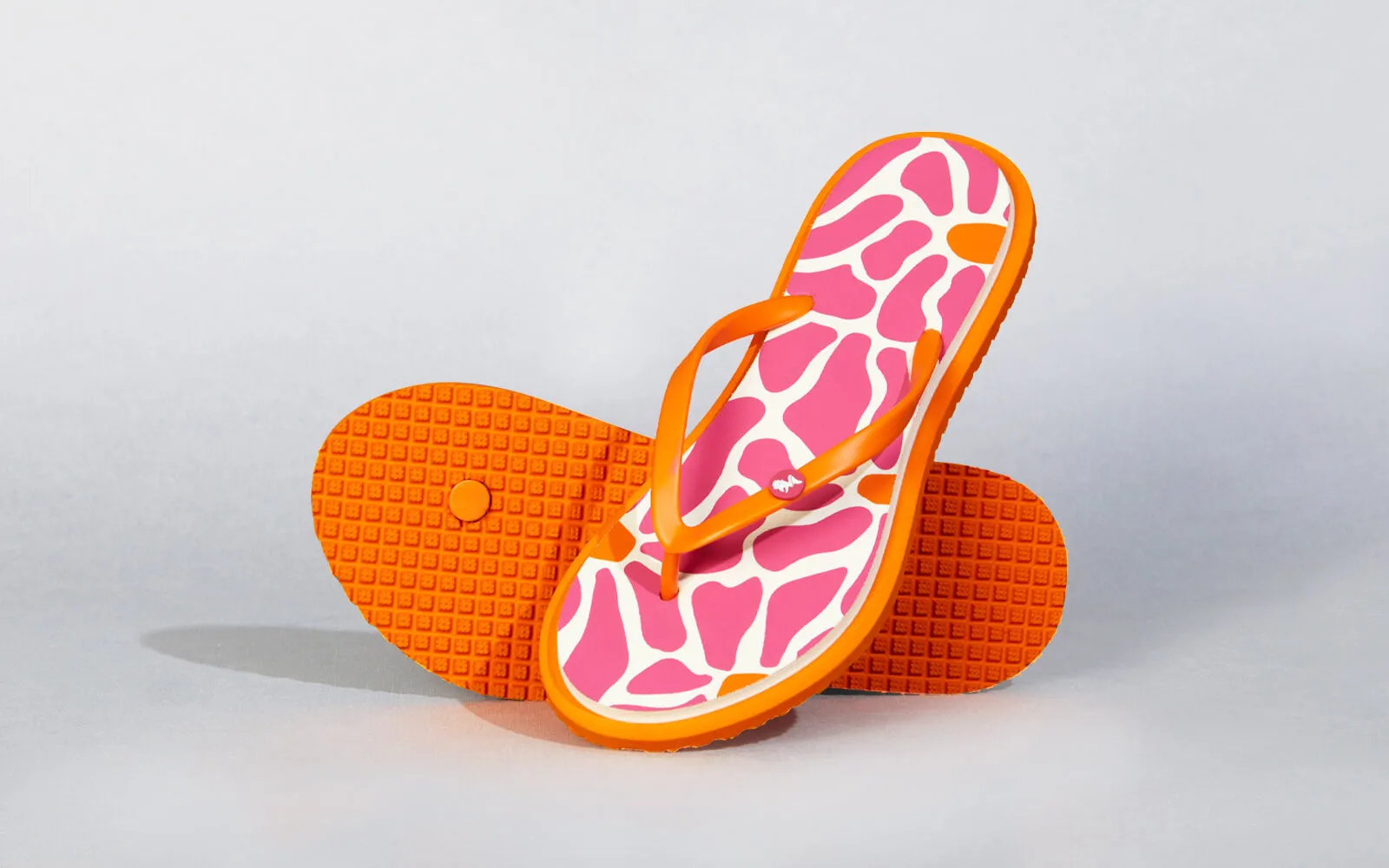 Printed Flip Flops : Pink