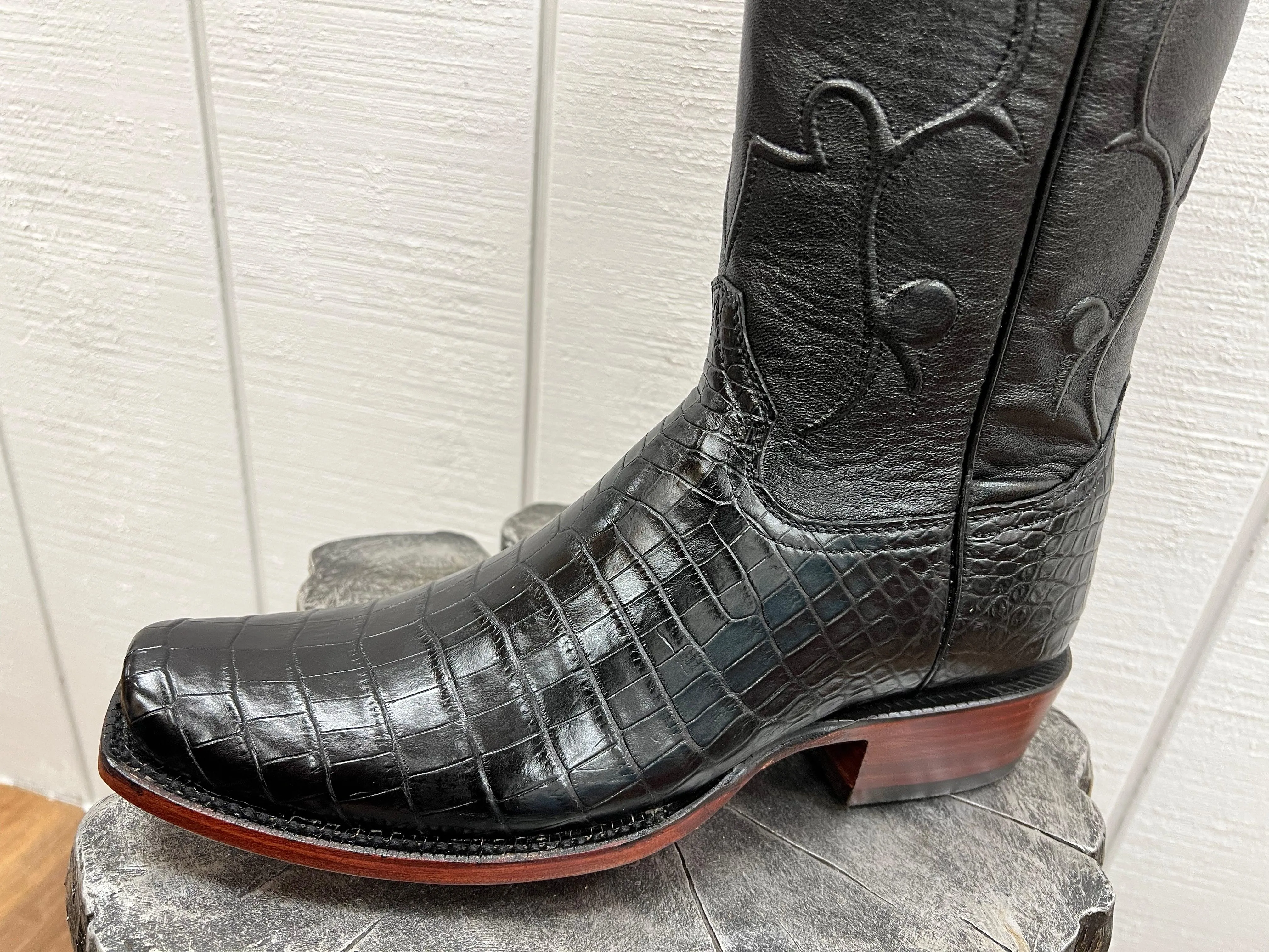 R. Watson Men's Black Nile Crocodile Square Toe Cowboy Boots RW9000-1