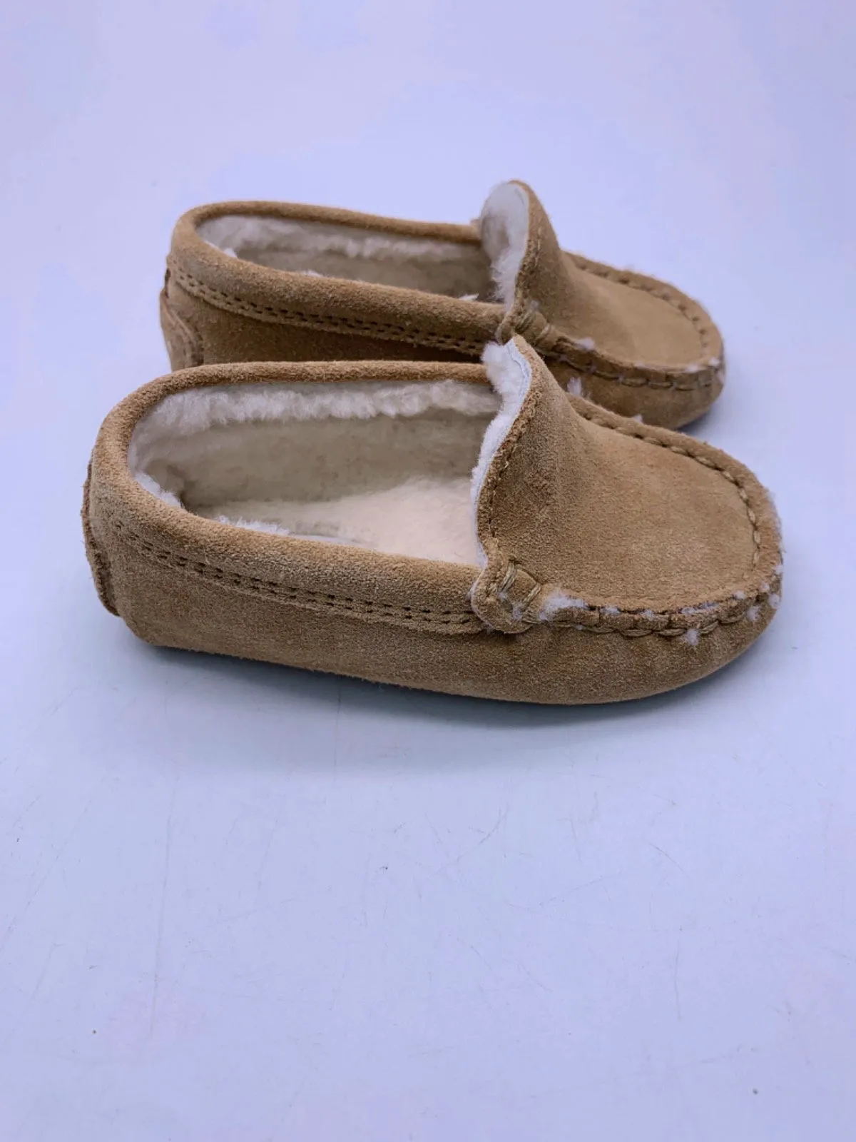 Tods Tan Suede Moccasins EU 19