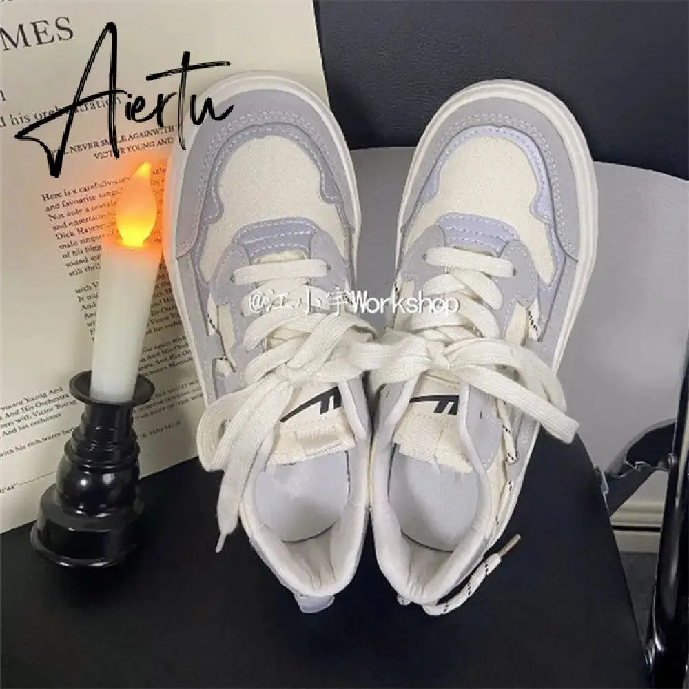 White Japanese Platform Canvas Sports Running Shoes Women's Sneakers New Casual Design Vulcanize Flat Tennis Basket Lolita