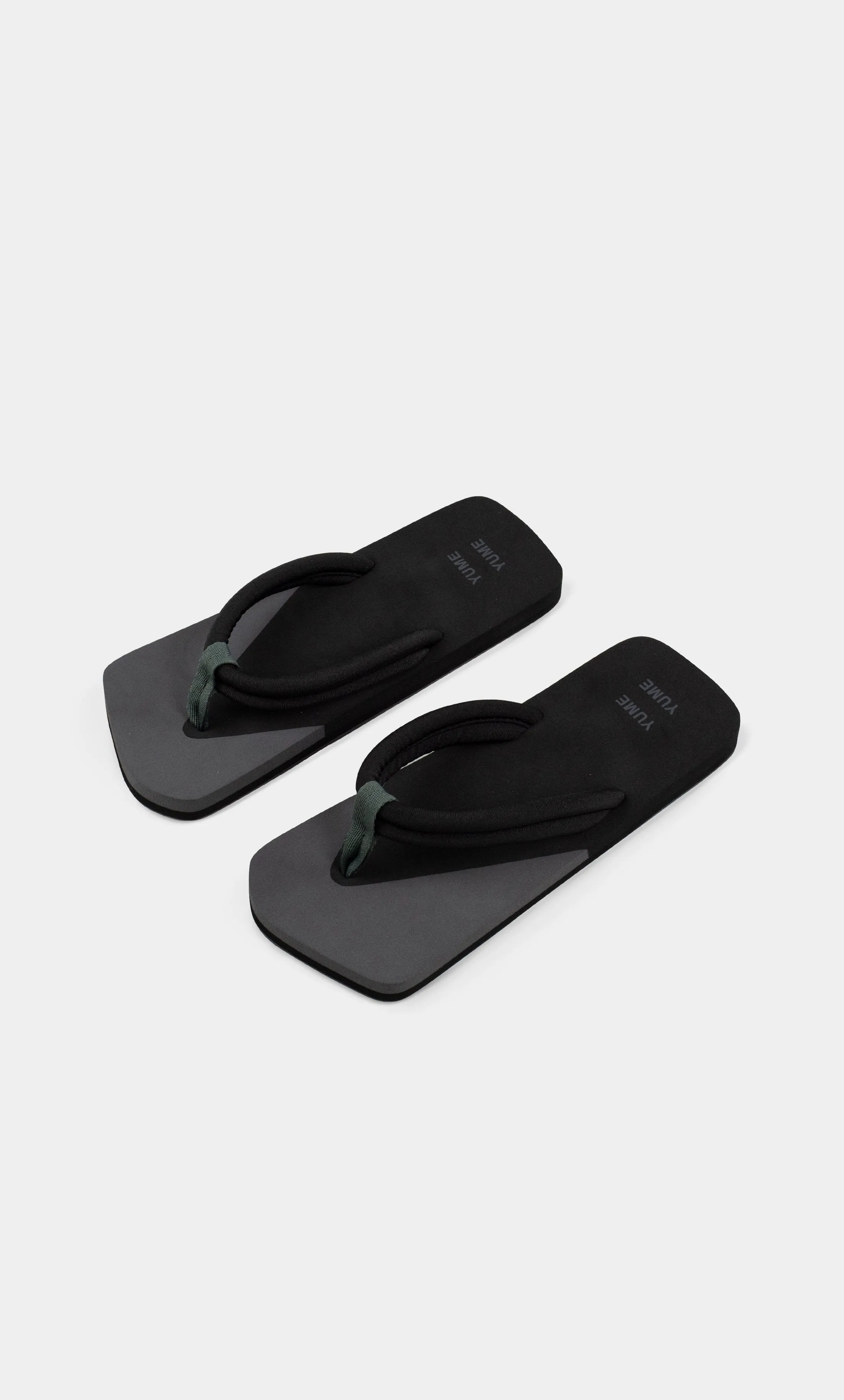 Xigy Asphalt Black Flip Flops